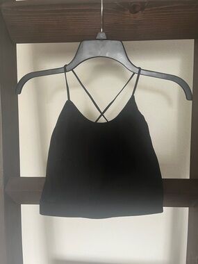Women’s Black Athletic Ribbed Cami Tank Top w Criss Cross Back